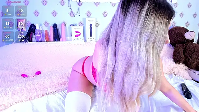 Briana Lovs online show from 13, 3, 2025