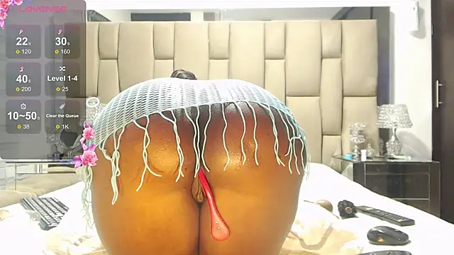 Snapshot of Amber_Parker chatting on 24, 7, 2026 Amber Parker online show from 24, 7, 2026