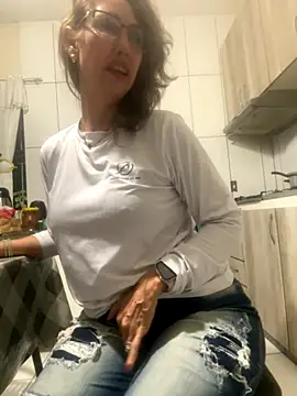 Snapshot of RAIRAsexy chatting on 30, 10, 2025 RAIRAsexy online show from 30, 10, 2025