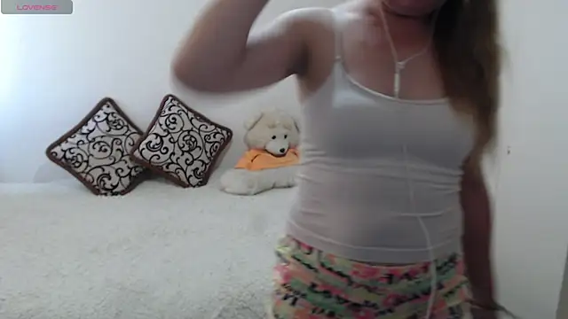 Snapshot of MargotLot chatting on 17, 5, 2026 MargotLot online show from 17, 5, 2026