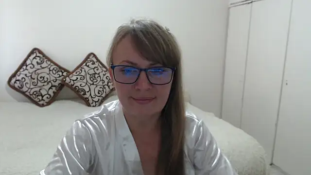 Snapshot of MargotLot chatting on 12, 6, 2026 MargotLot online show from 12, 6, 2026