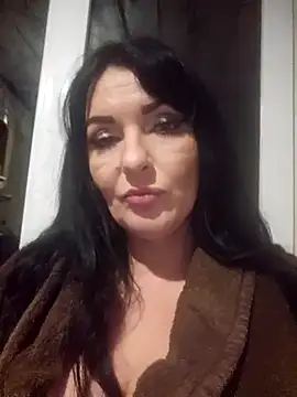 Snapshot of Flo_Sandra chatting on 23, 11, 2025 Flo Sandra online show from 23, 11, 2025