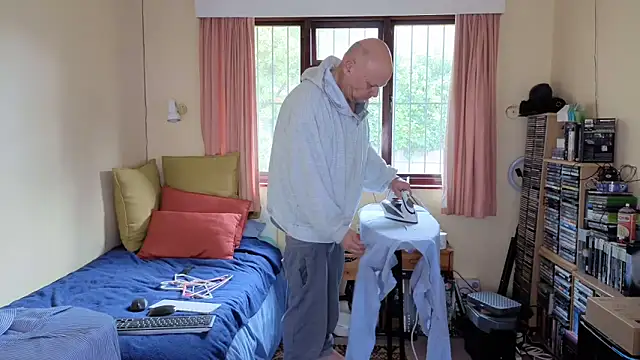 DaddyCumBumZA online show from 19, 4, 2026