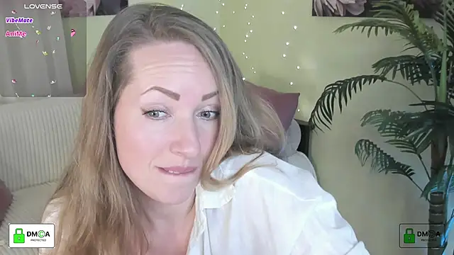 Queenymel online show from 11, 3, 2026