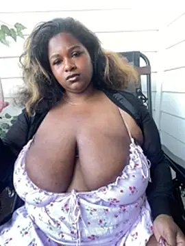 Snapshot of BigFineSelena chatting on 19, 3, 2026 BigFineSelena online show from 19, 3, 2026