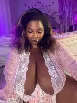 Snapshot of BigFineSelena chatting on 28, 3, 2026 BigFineSelena online show from 28, 3, 2026