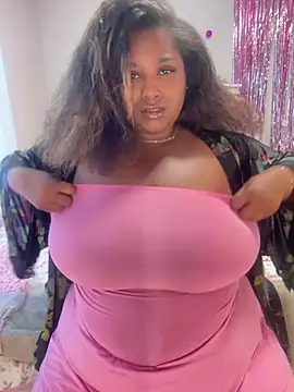 Snapshot of BigFineSelena chatting on 31, 3, 2026 BigFineSelena online show from 31, 3, 2026