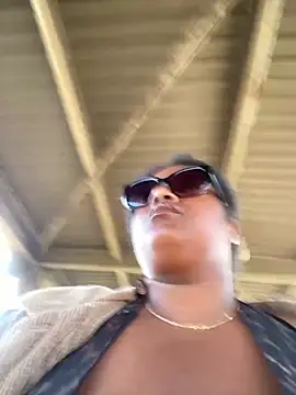 Snapshot of BigFineSelena chatting on 15, 4, 2026 BigFineSelena online show from 15, 4, 2026