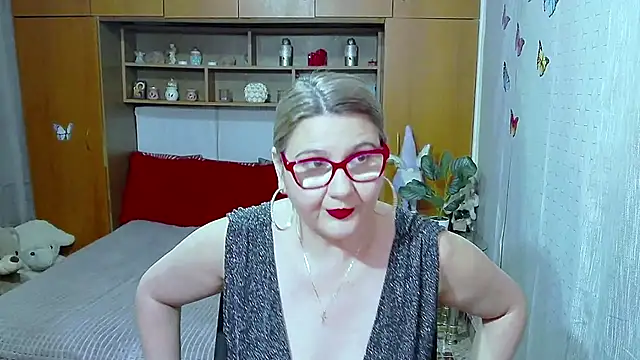 Snapshot of LucilleFenlys chatting on 26, 5, 2026 LucilleFenlys online show from 26, 5, 2026