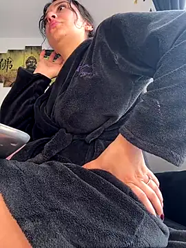 dayra angels online show from 6, 1, 2026