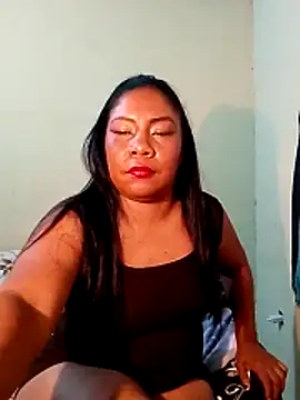 rosmery-navarro online show from 4, 3, 2026