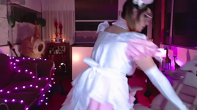 Aquamarinebubble online show from 7, 2, 2025