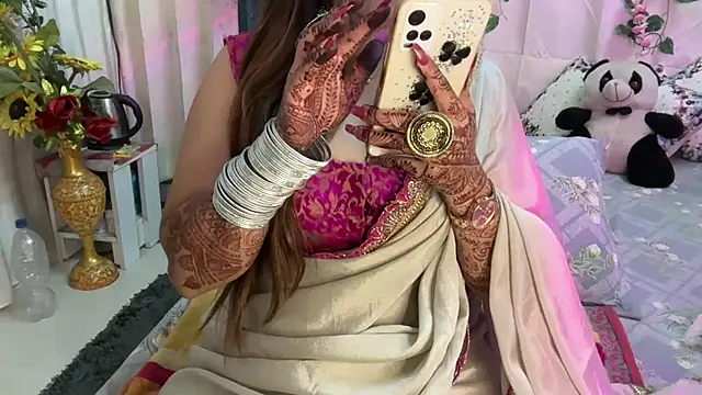 Snapshot of mahimagicdoll_DESI chatting on 11, 10, 2025 mahimagicdoll DESI online show from 11, 10, 2025