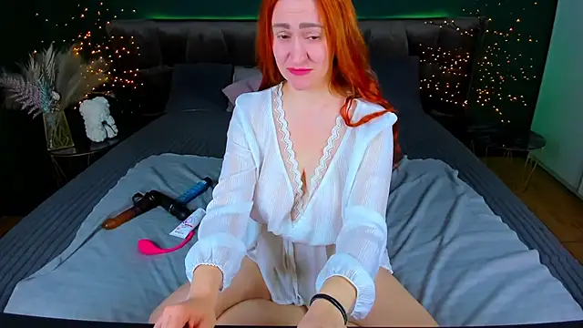 Kamilla Hot online show from 17, 10, 2025