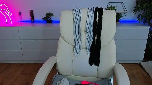 Kamilla Hot online show from 30, 10, 2025