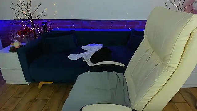 Kamilla Hot online show from 23, 12, 2025