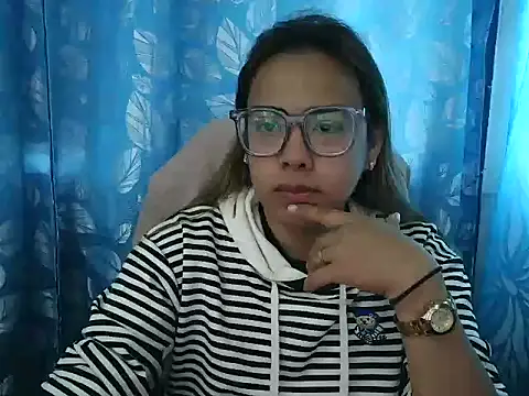 Snapshot of Your_PrettyGirlxxx chatting on 21, 2, 2026 Your PrettyGirlxxx online show from 21, 2, 2026