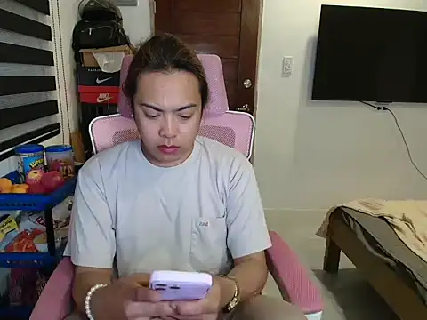 Snapshot of Your_PrettyGirlxxx chatting on 27, 2, 2026 Your PrettyGirlxxx online show from 27, 2, 2026