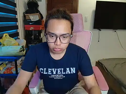 Snapshot of Your_PrettyGirlxxx chatting on 1, 3, 2026 Your PrettyGirlxxx online show from 1, 3, 2026