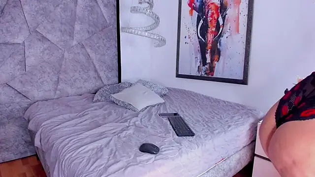 AmandaNordby  online show from 23, 10, 2025