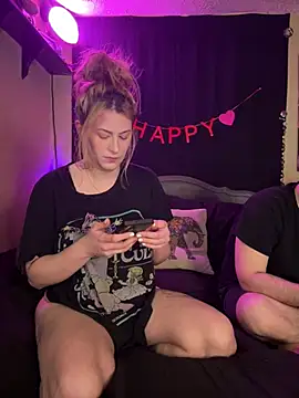 Snapshot of Mallorykoxx69 chatting on 23, 3, 2025 Mallorykoxx69 online show from 23, 3, 2025