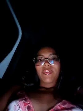 Snapshot of SheenaBrooke chatting on 5, 3, 2025 SheenaBrooke online show from 5, 3, 2025
