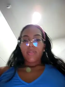 Snapshot of SheenaBrooke chatting on 7, 3, 2025 SheenaBrooke online show from 7, 3, 2025