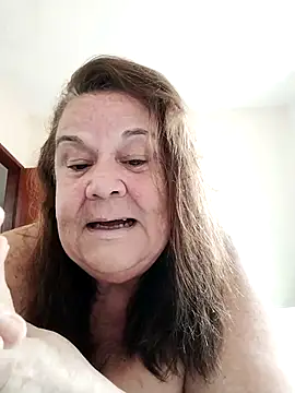 Yaya Mineira online show from 24, 2, 2025