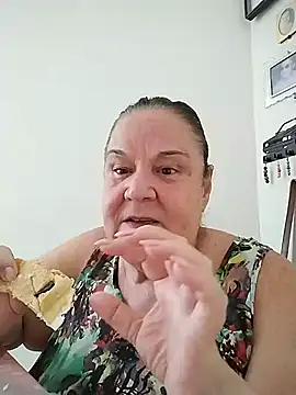 Snapshot of Yaya_Mineira chatting on 23, 4, 2026 Yaya Mineira online show from 23, 4, 2026