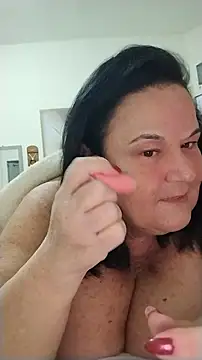 Snapshot of Yaya_Mineira chatting on 21, 7, 2026 Yaya Mineira online show from 21, 7, 2026