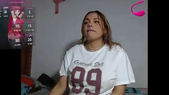 Snapshot of naugtyqueen chatting on 13, 2, 2026 naugtyqueen online show from 13, 2, 2026