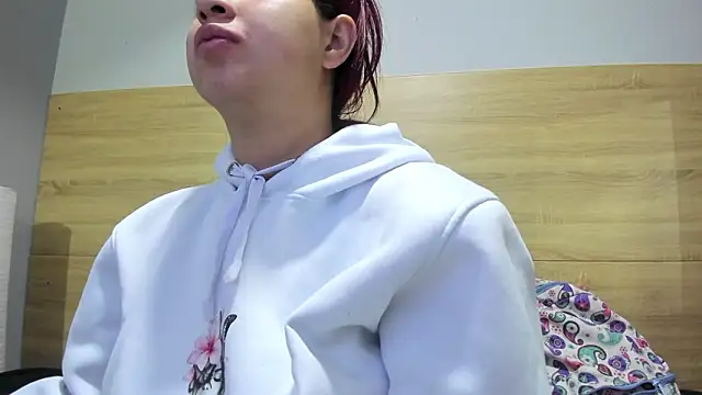 madelaine blosson online show from 24, 3, 2026