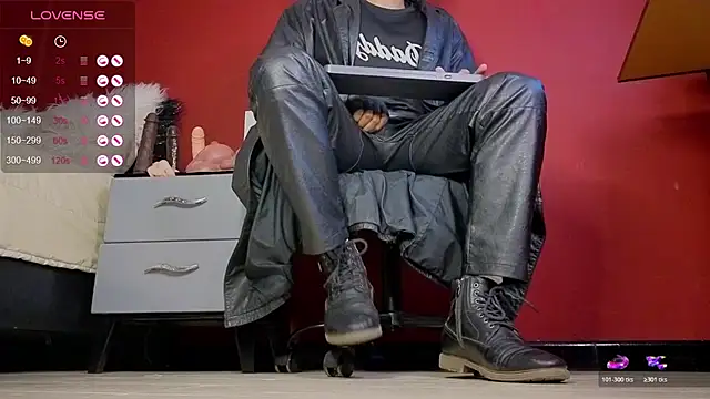 TomLover 12 online show from 6, 11, 2025