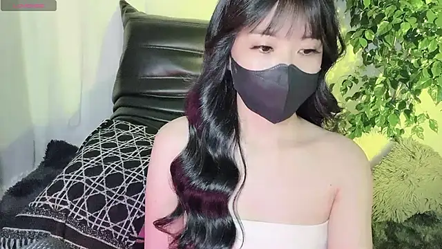 Mya Lee online show from 28, 12, 2024