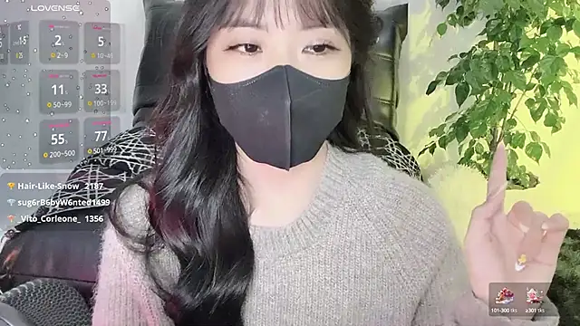 Mya Lee online show from 4, 1, 2025