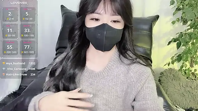 Mya Lee online show from 8, 1, 2025