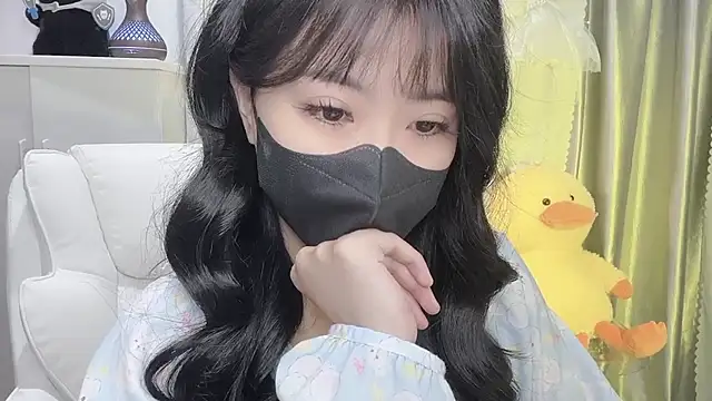 Mya Lee online show from 11, 2, 2025