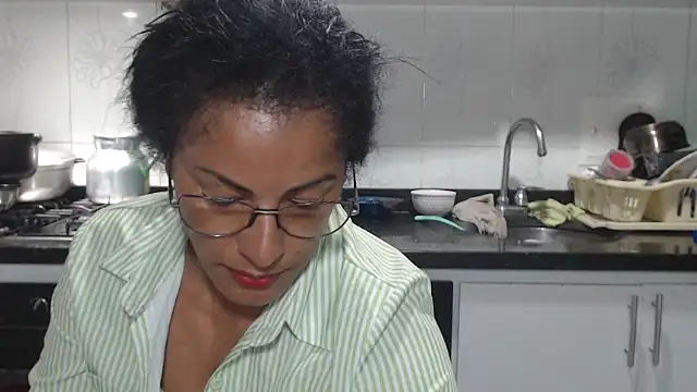 kateleyagrey online show from 12, 11, 2025