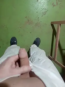 Snapshot of GeilerSchweizer chatting on 18, 12, 2025 GeilerSchweizer online show from 18, 12, 2025