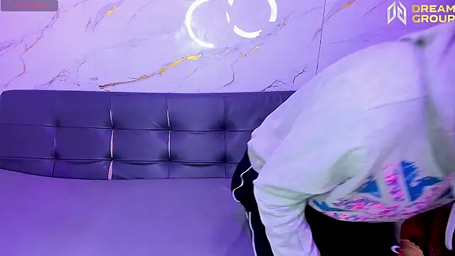 Snapshot of WorldPartys chatting on 18, 11, 2025 WorldPartys online show from 18, 11, 2025