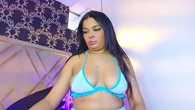Snapshot of DeniseMoca chatting on 4, 3, 2025 DeniseMoca online show from 4, 3, 2025