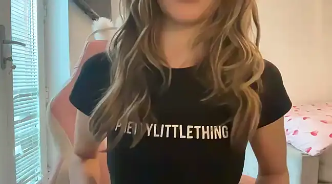 Lillymariee online show from 7, 2, 2025