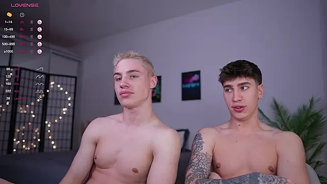 Snapshot of Evan__White_ chatting on 16, 1, 2025 Evan White online show from 16, 1, 2025