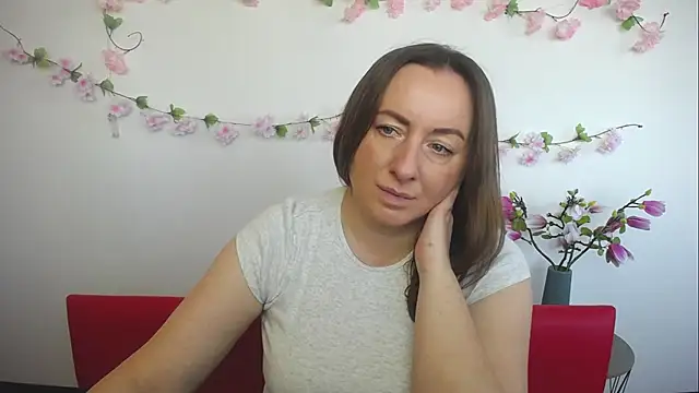 Abby Taylorr online show from 19, 9, 2025