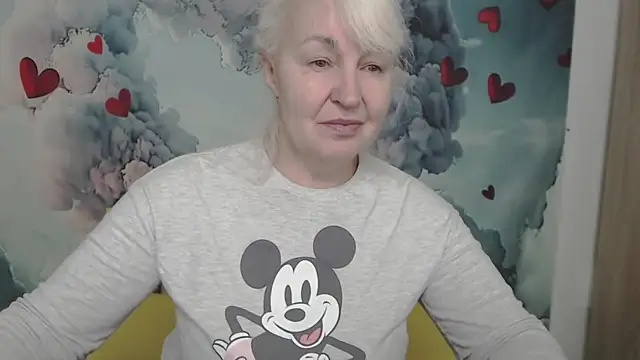 Snapshot of BlondyLeeBest chatting on 2, 2, 2025 BlondyLeeBest online show from 2, 2, 2025