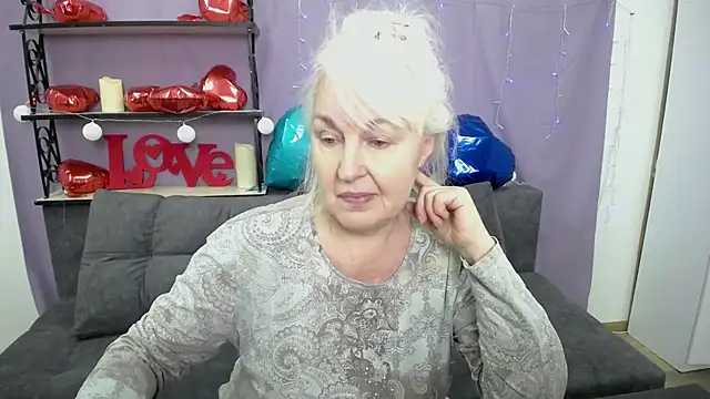 Snapshot of BlondyLeeBest chatting on 21, 2, 2025 BlondyLeeBest online show from 21, 2, 2025