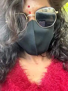 Indian-Squirt online show from 17, 12, 2025