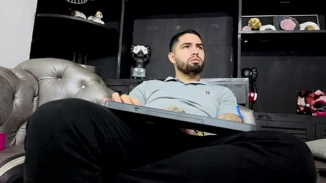 Snapshot of matteosantos chatting on 10, 2, 2026 matteosantos online show from 10, 2, 2026