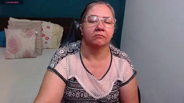 Snapshot of scaelettdubois chatting on 4, 6, 2026 scaelettdubois online show from 4, 6, 2026