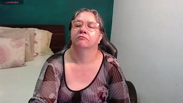 Snapshot of scaelettdubois chatting on 14, 7, 2026 scaelettdubois online show from 14, 7, 2026